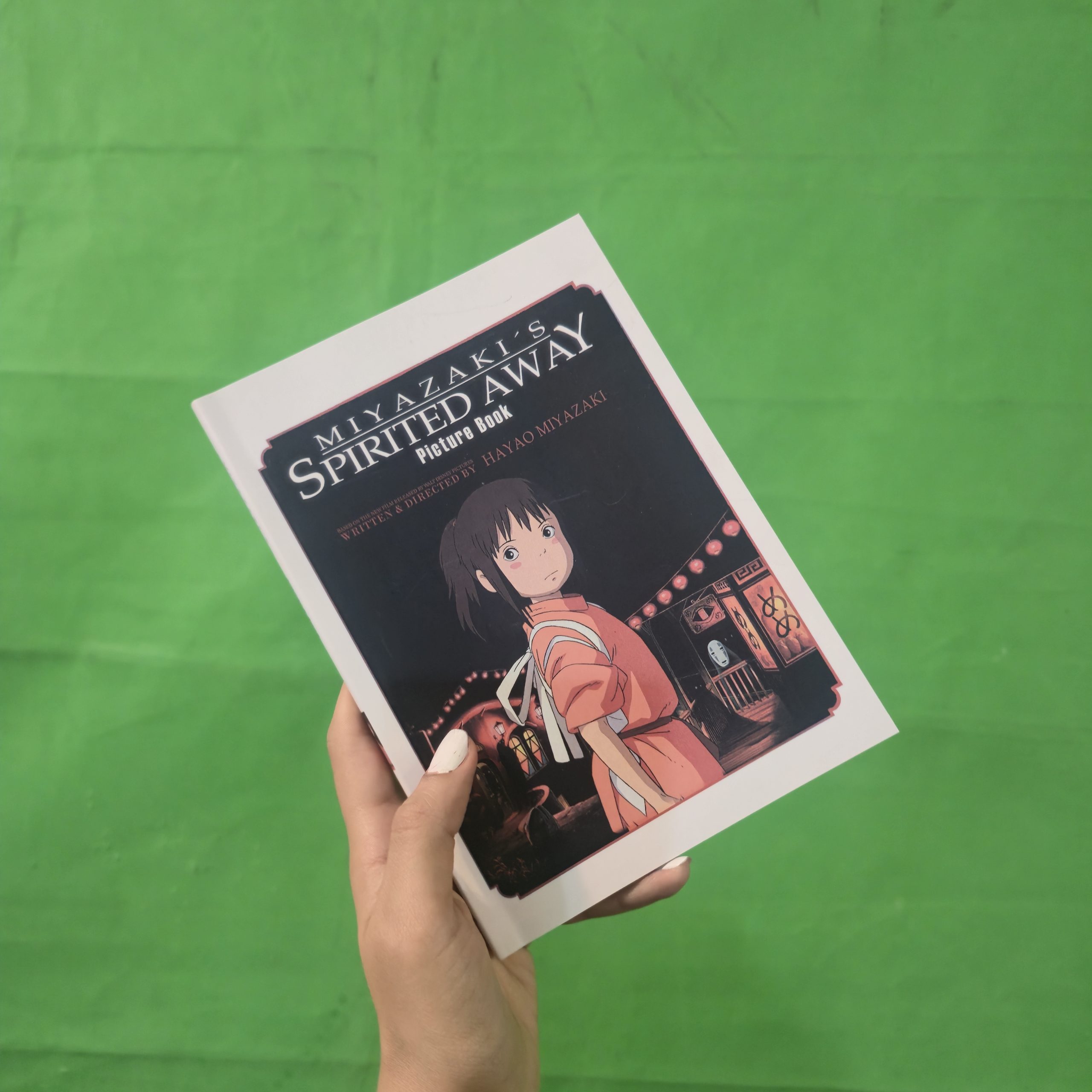 کتاب تصویری شهر اشباح Miyazaki's Spirited Away Picture Book - تصویر 2