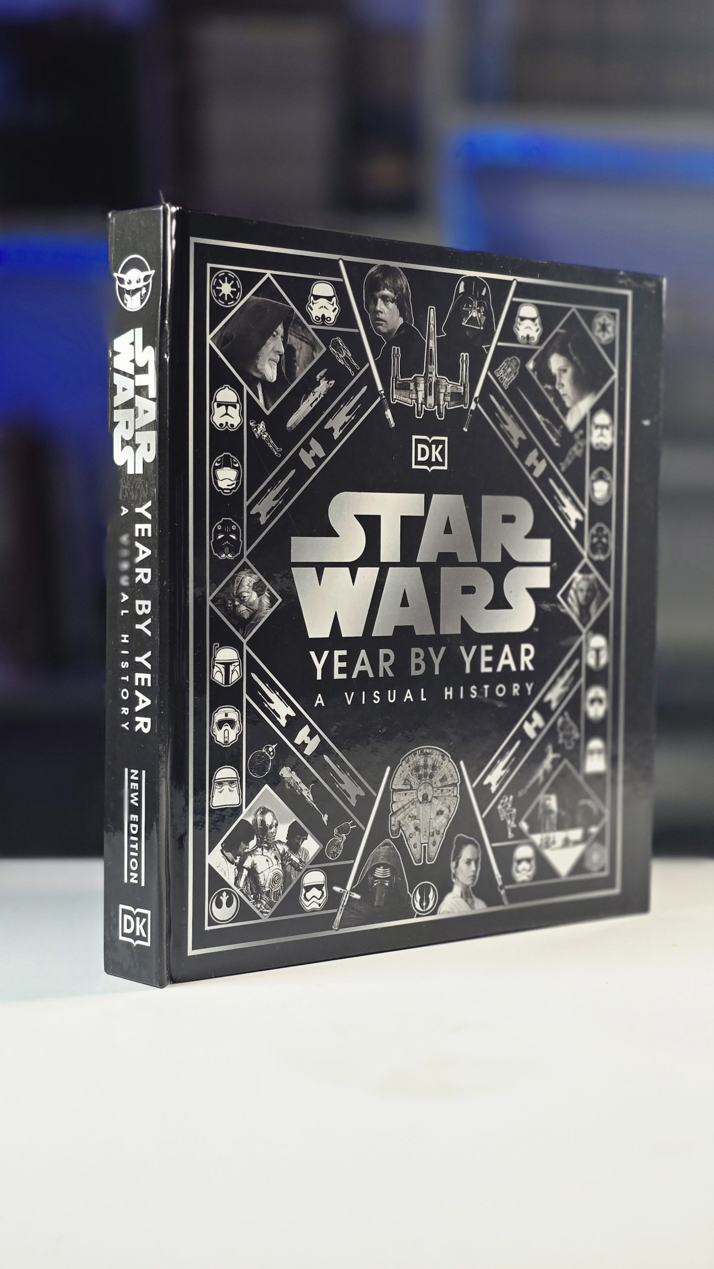 کتاب جنگ ستارگان (تاریخچه سال به سال) Star Wars Year by Year: A Visual History, New Edition - تصویر 2