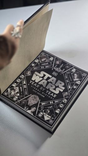 کتاب جنگ ستارگان (تاریخچه سال به سال) Star Wars Year by Year: A Visual History, New Edition - 3