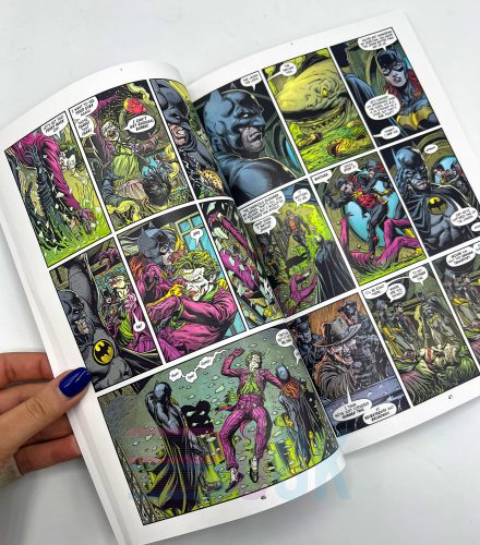 کمیک بوک بتمن: سه جوکر Batman: Three Jokers - 2