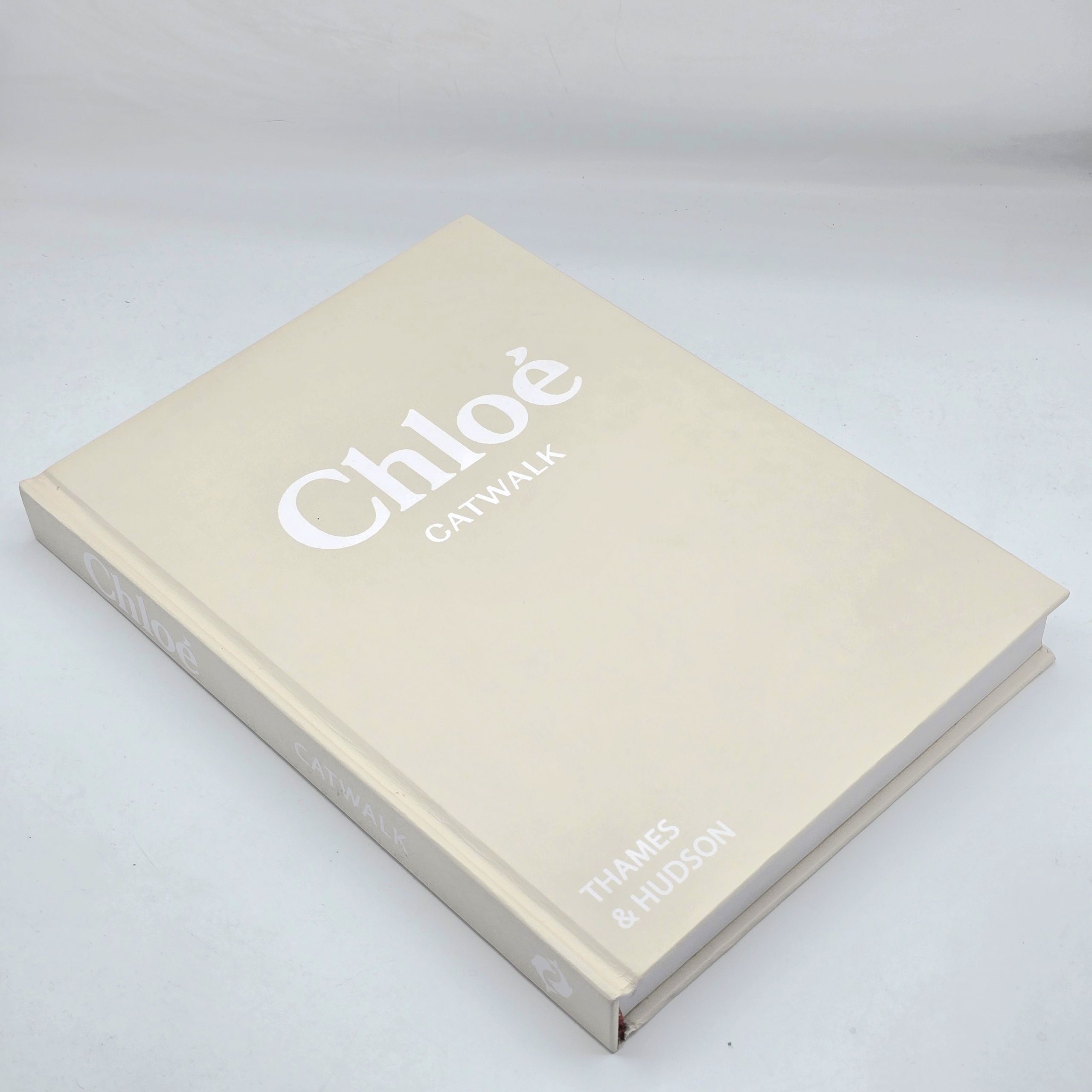 مجله دکوراسیون کلویی کت واک (جلد سخت) Cloe Catwalk Decor Magazine - تصویر 2