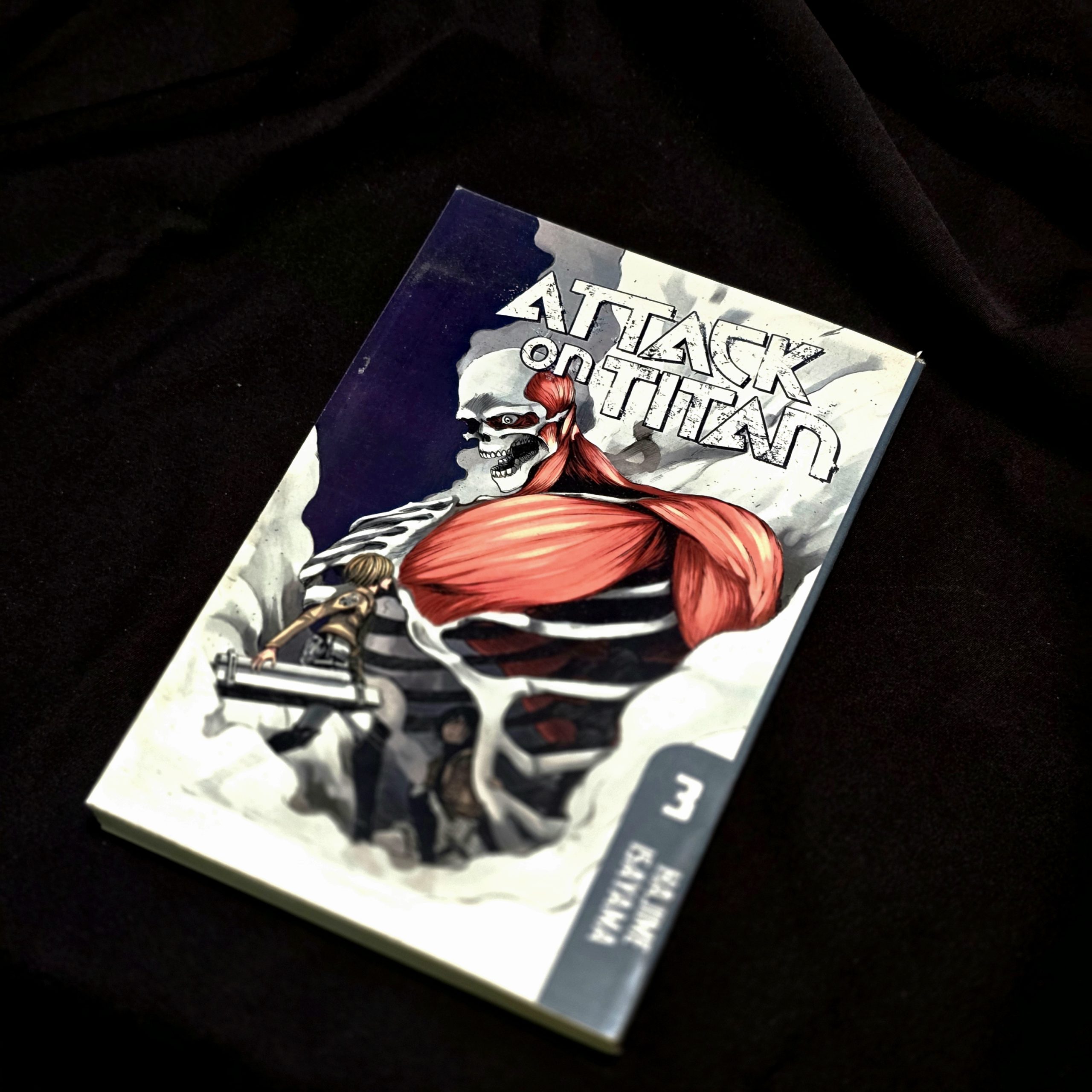 مجموعه مانگای انیمه اتک آن تایتان Attack on Titan manga 34 volumes - تصویر 7