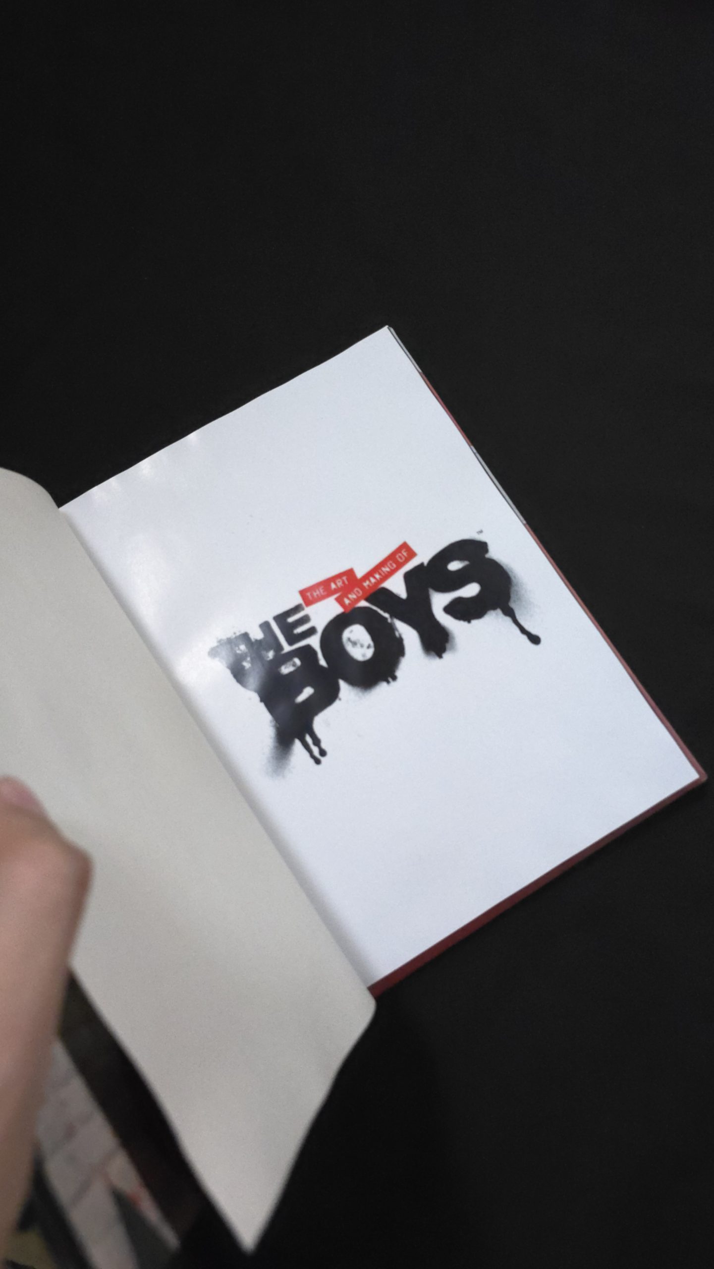 کتاب هنر ساخت سریال پسران د بویز (The Boys) | The Art and Making of The Boys - تصویر 2